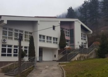 Roditelji iz Potočara nemaju više strpljenja: Djeca ne mogu sjediti u hladnim učionicima, dajte ostavku!
