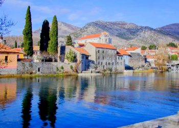 Hodoljublja Zuke Džumhura: Trebinje