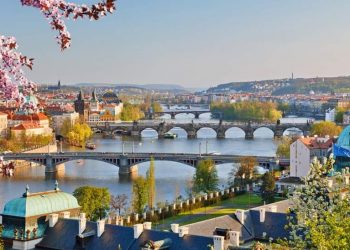 Konkurs za srednjoškolce: Za najbolji rad nagradno putovanje u Prag i upoznavanje sa češkom kulturom