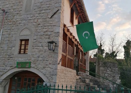 Ramazan i pandemija: Kako udovoljiti vjerskim, a ispoštovati naredbe struke