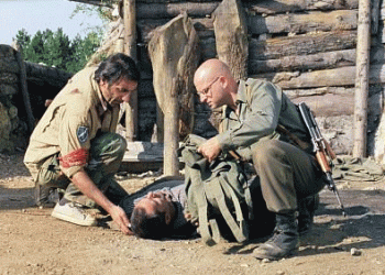 Ničija zemlja: Naših prvih 20 godina ležanja na mini