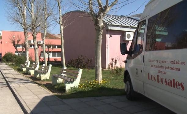 Centar Los Rosales u akciji „Recikliram danas, mislim za sutra“