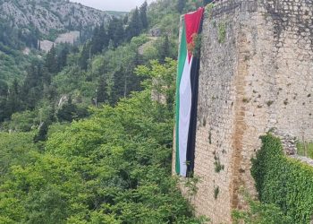 Podrška za Palestinu sa stolačkog Starog grada
