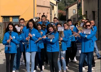 Stolački orkestar priredio prvomajsku budnicu ulicama Stoca