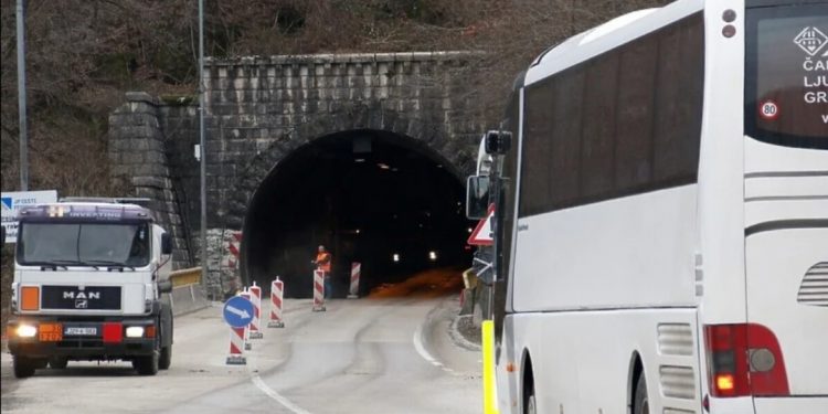 Od sutra u podne dvosmjerni promet kroz tunel Crnaja