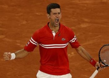 Đoković u dramatičnom meču pobijedio Nadala i izborio finale Roland Garrosa