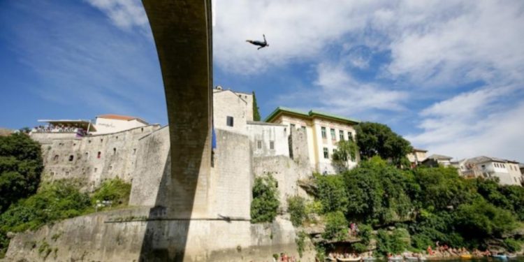 Jesi li i ti skakao sa Starog mosta?