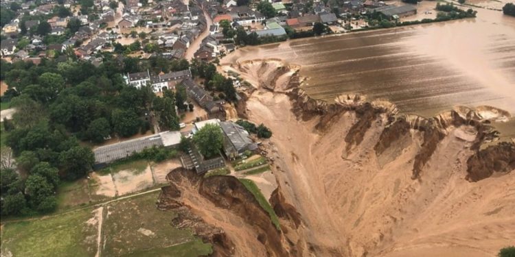 Apokaliptične scene iz Njemačke, poplave su uništile cijela naselja