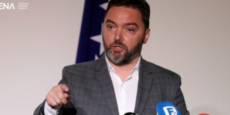 Ministar Košarac sutra s glavnim državnim inspektorom Hrvatske o problemu domaćih izvoznika