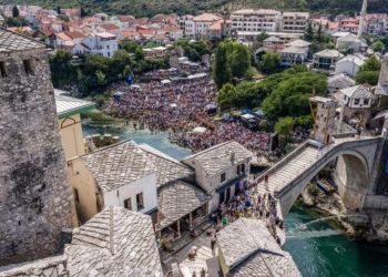 Red Bull Cliff Diving na Starom mostu