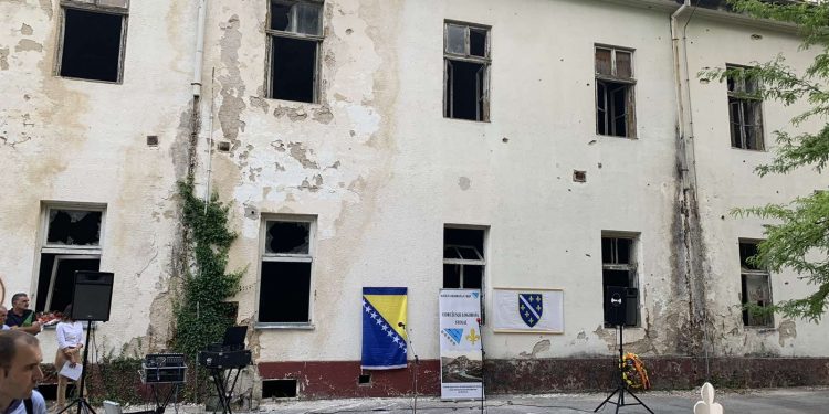Obilježena 28. godišnjica zločina u Koštanoj bolnici