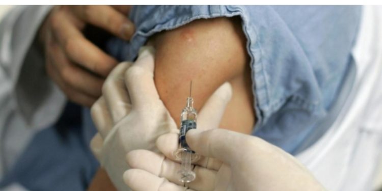 Agencija za lijekove BiH o nuspojavama na vakcinu: Evo na šta se ljudi najviše žale