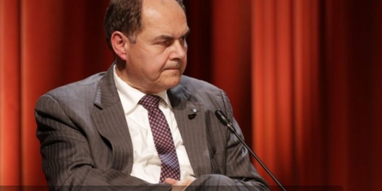 Schmidt o nedolasku Dodika: Blokade pokazuju slabost