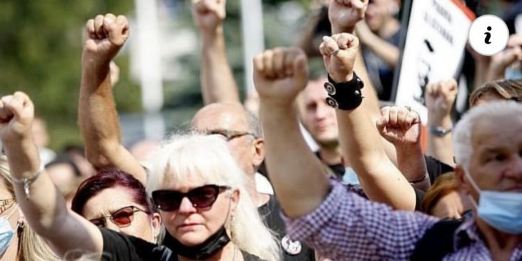 UJEDINJENI U BIJESU: „Šta mi mogu, ubili su mi dijete?“