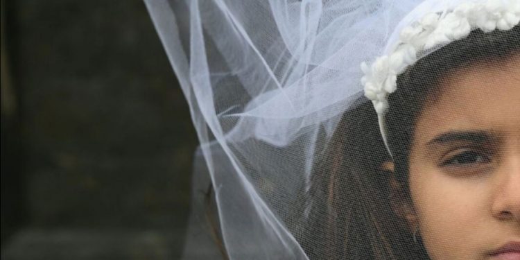 Maloljetnički brakovi: Nasilje nad Romkinjama pod maskom tradicije