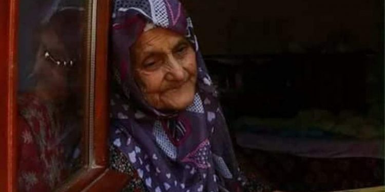 Roditeljima, dok su živi, treba pomagati