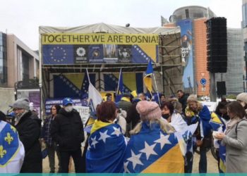 Ispred sjedišta EU u Briselu počelo ukupljanje za podršku BiH