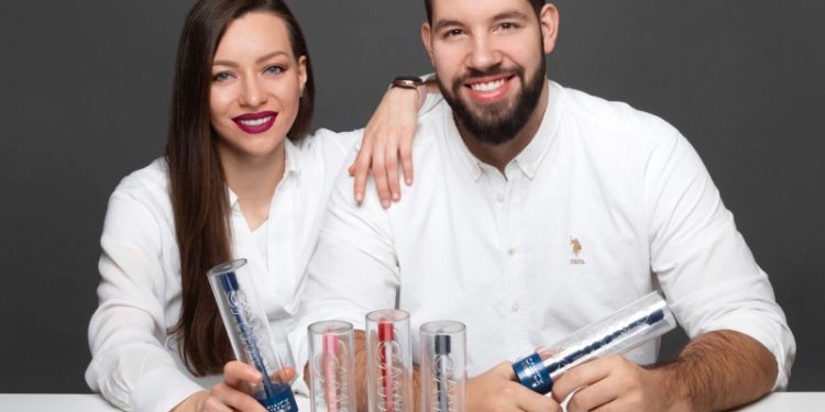 Supružnici ljekari iz BiH napravili prvu četkicu za zube s potpisom “made in BiH”