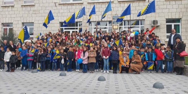 Prva osnovna škola Stolac: Obilježen Dan nezavisnosti BiH