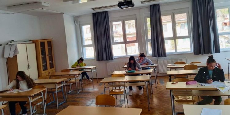 Srednja škola Stolac: Školsko takmičenje iz hemije