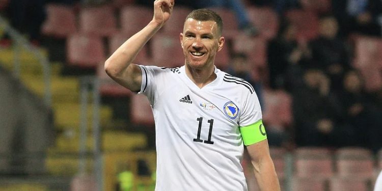 Džeko razočaran nakon poraza Zmajeva poslao poruku: Nogomet se ne može igrati bez rizika