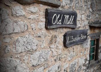Stolac: Ljetna bašta „Old Mill“ sa terasom u blizini rijeke ima najbolji pogled