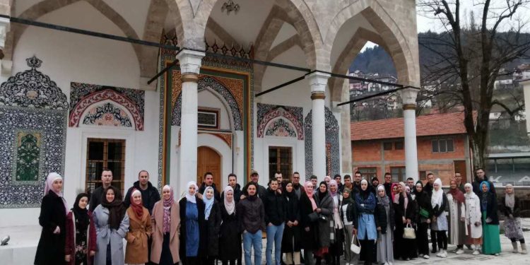 Posebnost mjeseca posta: Zajednički iftari i molitve u prelijepoj Aladži
