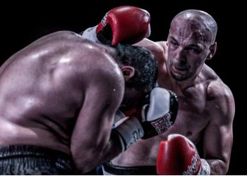 Bh. bokser Iron Puki brutalno nokautirao Nijemca Schimdta i postao prvak Evrope
