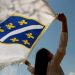 Na današnji dan 1992. godine usvojena prva zastava i grb Republike Bosne i Hercegovine