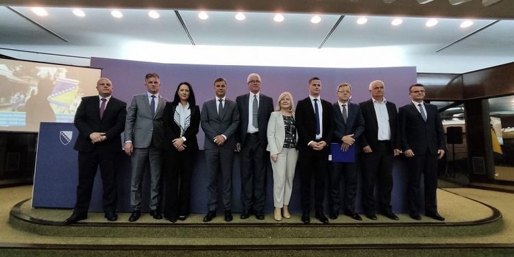 Vlada FBiH: Kantonima 200 miliona KM za projekte od značaja za FBiH