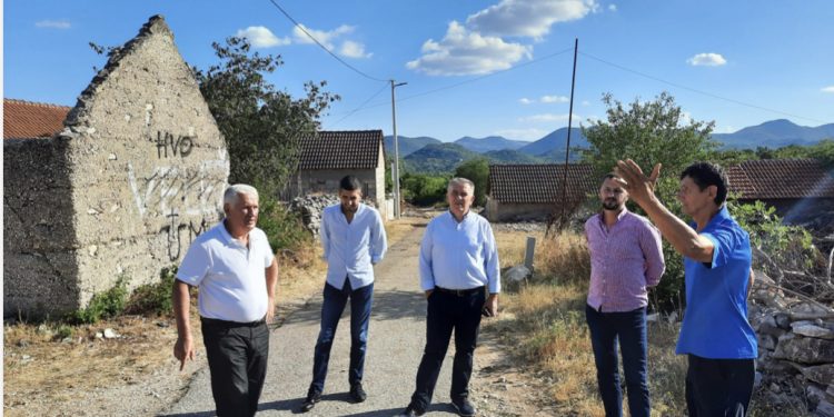 Špago i Kaplan posjetili mještane neumskog naselja Rabrani
