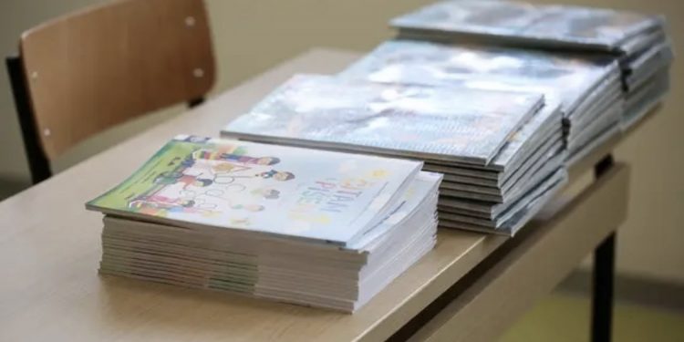 Pola miliona za besplatne knjige učenicima od prvog do petog razreda u HNK-u