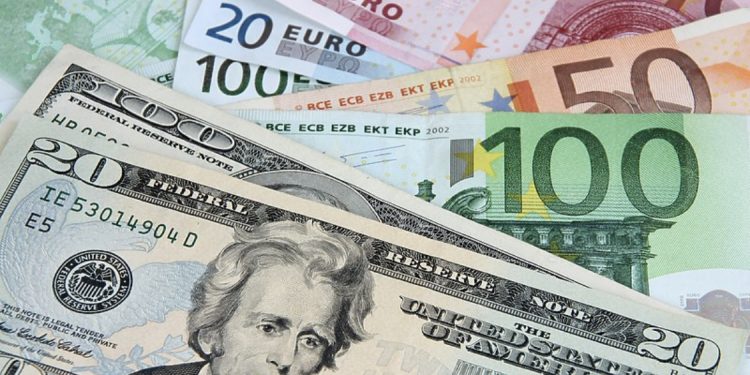 Euro se praktično izjednačio s dolarom, evo šta to znači za konvertibilnu marku