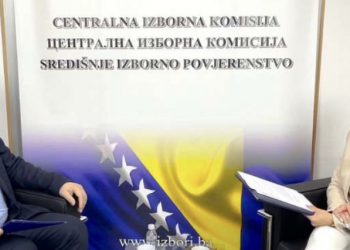CIK BiH u novom podcastu „Opći izbori 2022“ o akreditiranju izbornih posmatrača