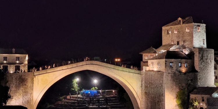 Danas se održavaju tradicionalni skokovi sa Starog mosta u Mostaru