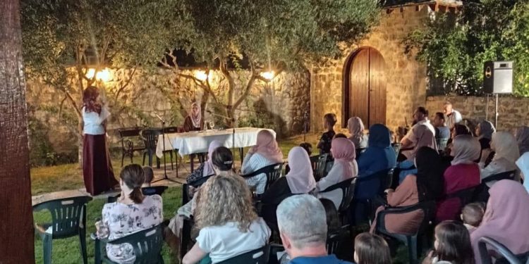 U avliji Sultan Selimove (Careve) džamije održano druženje uz predavanje Aide Tule