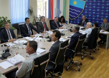 Vlada HNK će nezaposlenIm majkama-porodiljama isplaćivati naknadu 12 mjeseci