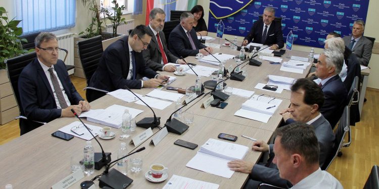 Vlada HNK-a izdvaja 400.000 KM za potresom pogođena područja