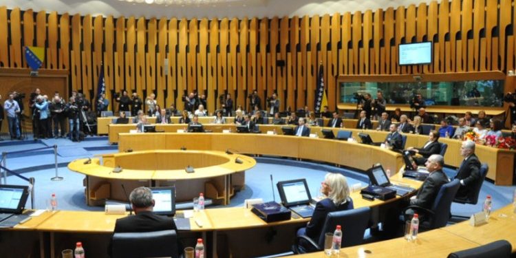 Danas hitna sjednica Doma naroda Parlamenta BiH, na dnevnom redu i akcize na gorivo
