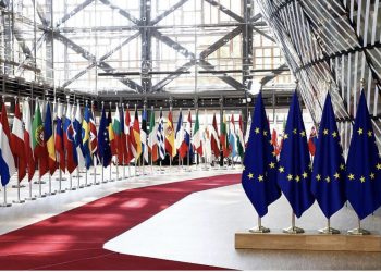 Euractiv: EU će ove sedmice dodijeliti kandidatski status Bosni i Hercegovini