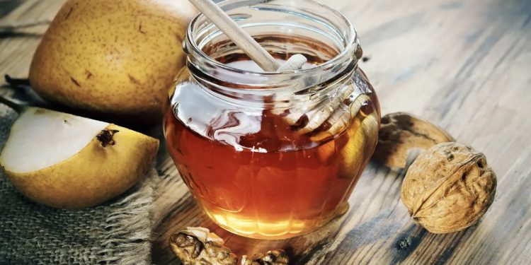 Med kao zamjena za šećer: Evo koje prednosti donosi za organizam