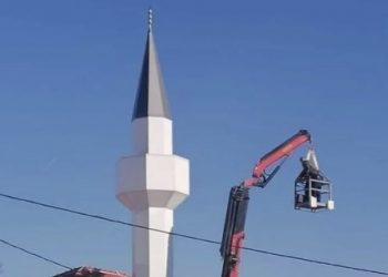 Podignuta munara na jedinoj džamiji u ovom području