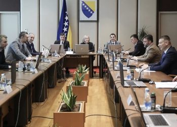 Vijeće ministara BiH danas zasjeda: Na stolu budžet, plate, regresi, ali i električni automobili
