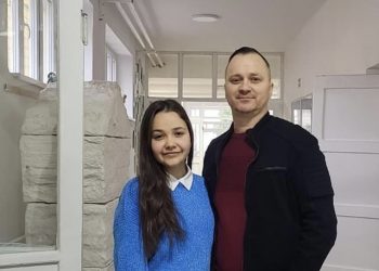 Lejla Obradović, učenica Prve osnovne škole Stolac, osvojila 2. mjesto na 11. Internacionalnom takmičenju stranih jezika