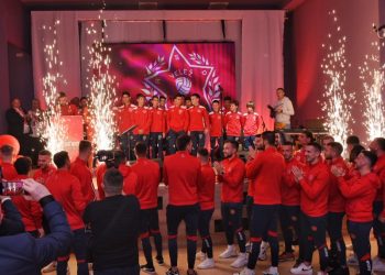 Održana Crvena noć uz vatromet i legende Veleža