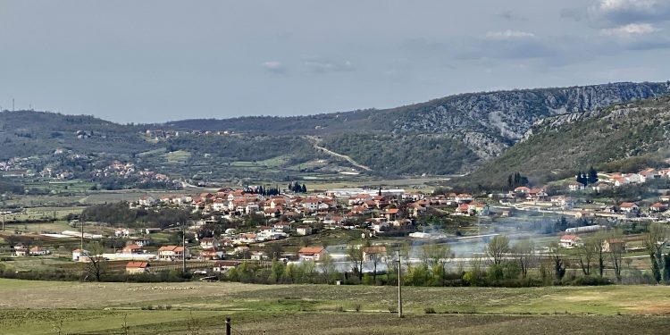 Danas u Bosni pretežno oblačno vrijeme. Više sunčanog vremena u Hercegovini.