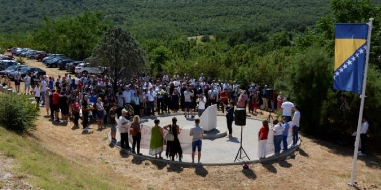 Sutra obilježavanje 31. godišnjice od zločina na Uborku i Sutini