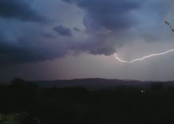 Za veći dio BiH do nedjelje upaljen narandžasti meteoalarm zbog olujnog nevremena
