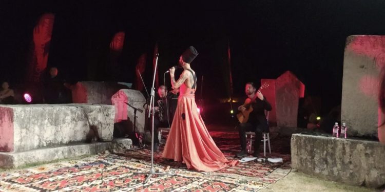 Festival Slovo Gorčina: Koncert Bože Vreće na nekropoli stećaka Radimlja