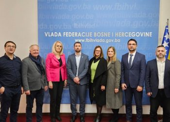 JAVNIM KUHINJAMA U FEDERACIJI 350.000 KM